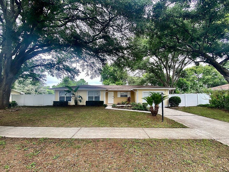 1st image of 9049 N Golfview Dr