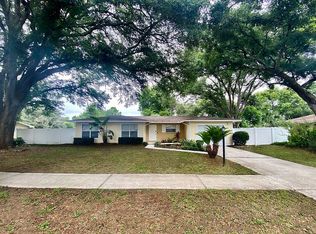 9049 N Golfview Dr, Citrus Springs, FL 34434