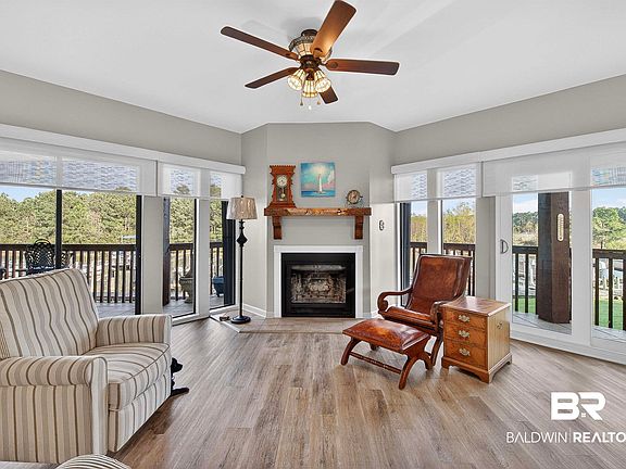 4th image of 3858 Spinnaker Dr Unit 102