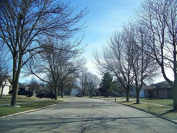 3rd image of 1114 Harvest Dr