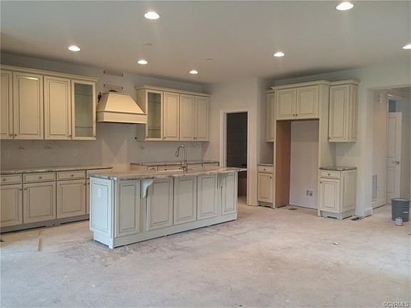 5th image of 11945 Montfort Cir #47