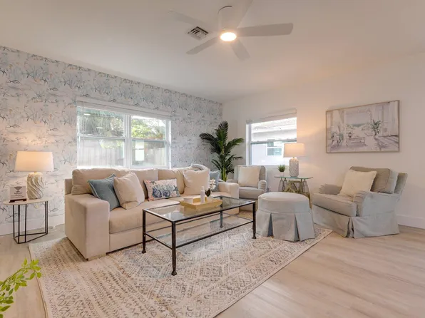 522 Eastwind Dr, North Palm Beach, FL 33408