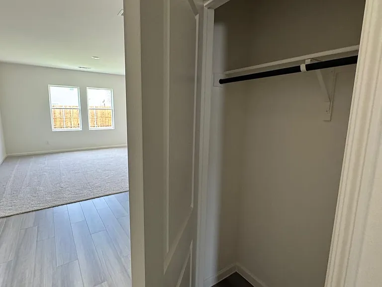 4909 McCoy Dr — Photo 17