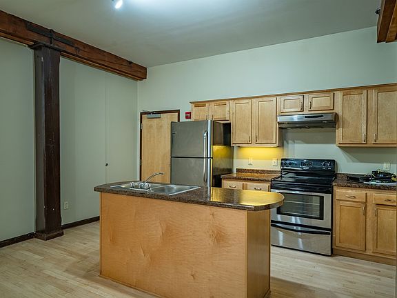 4th image of 346 Connecticut St #301