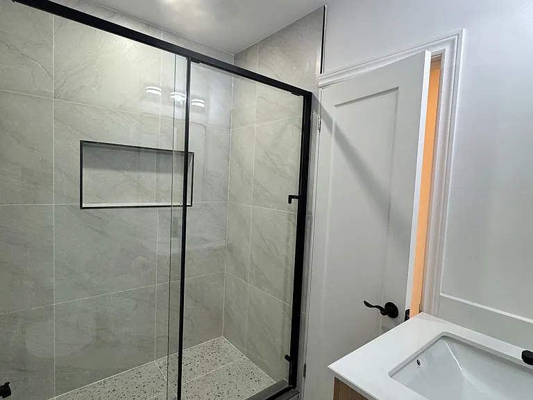 29 Dellbrook Cres — Photo 8