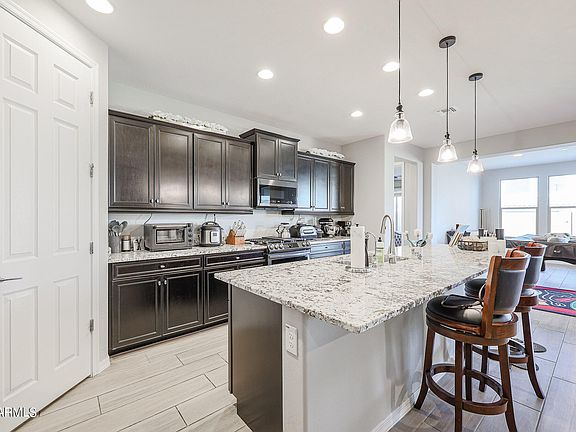 3rd image of 25936 W LONE CACTUS Drive