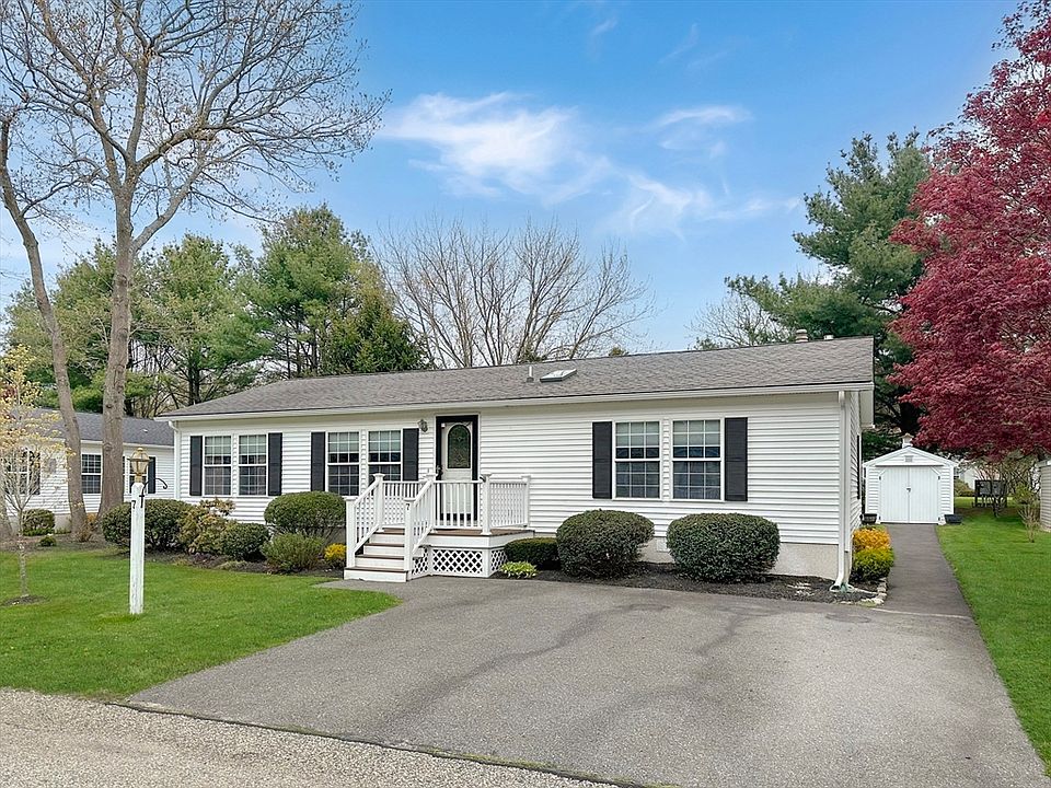 1st image of 7 Trailwood Dr