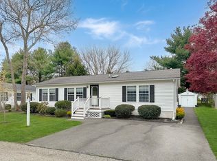 7 Trailwood Dr, Bridgewater, MA 02324