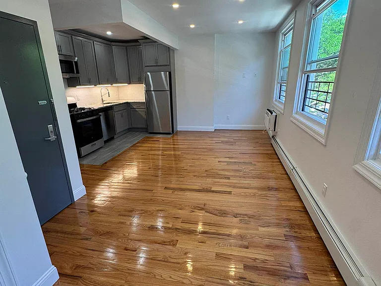245 Newkirk Ave #2 — Photo 8