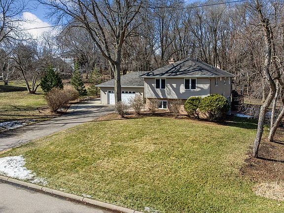 5th image of 5420 Spring Ln