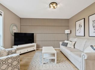 15117 Miller Blvd NW, Edmonton, AB T5Y 3A1