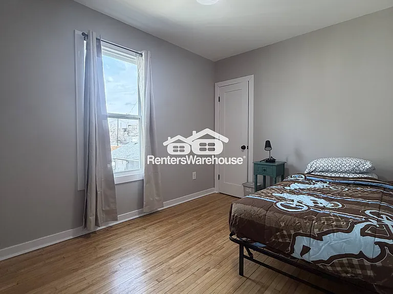 2925 2nd Ave S #3 — Photo 8