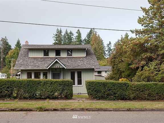 2nd image of 1522 S Pine