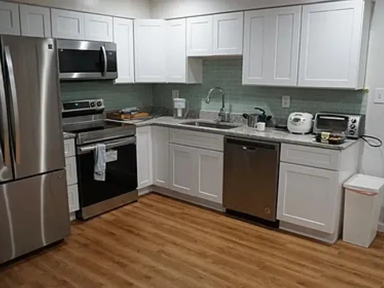 2223 Southgate Sq — Photo 3