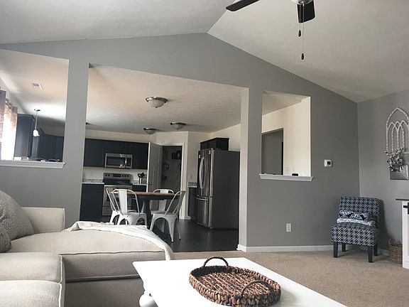 4th image of 2083 Buckthorn Dr