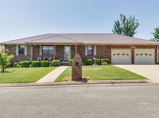 1106 Robinwood St, Paragould, AR 72450
