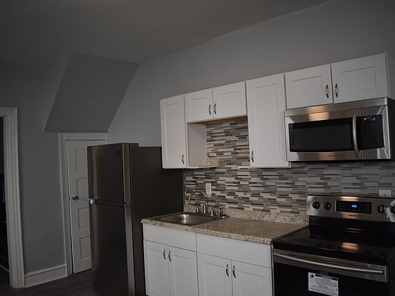 4th image of 42 N Paxon St
