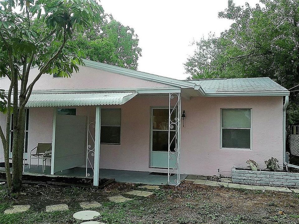 1st image of 586 140th Ave E #2
