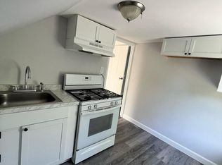 969 Plymouth St APT 2, Abington, MA 02351