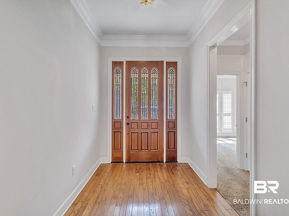 4th image of 113 Laurel Pl