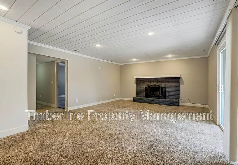 6446 Pulpit Rock Dr — Photo 36