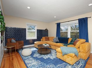 831 Gartner Ave, South Bend, IN 46617