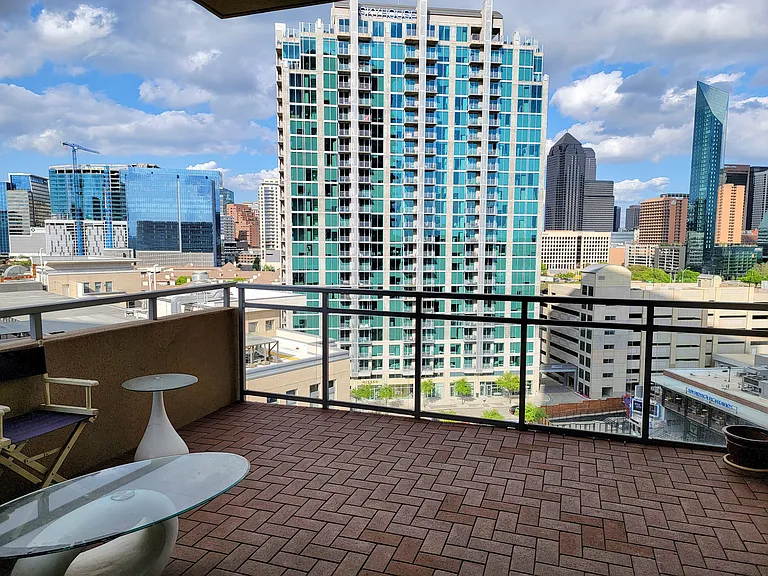2200 Victory Ave #1001 — Photo 11