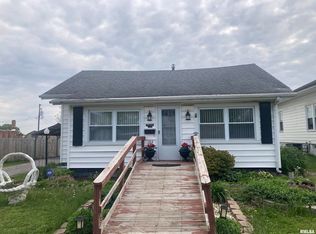 104 S 19th St, Herrin, IL 62948