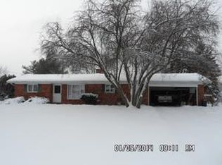 6275 Dewhirst Dr, Saginaw, MI 48638