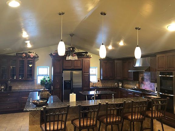 2nd image of 2912 Kirkwood Dr