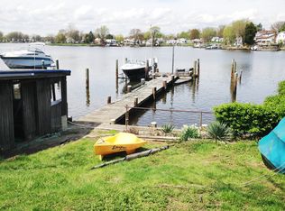 711 Oakleigh Beach Rd, Dundalk, MD 21222