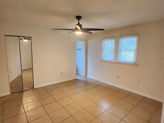 5th image of 1162 Gage Ave