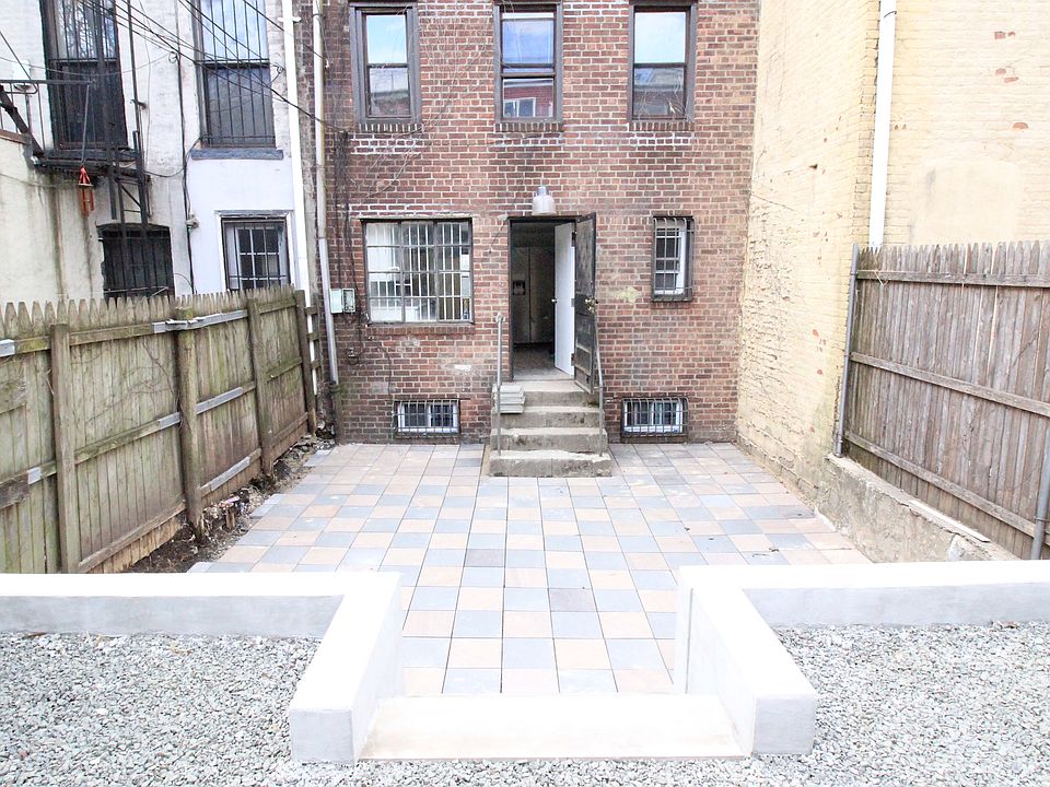 1st image of 17 N Elliott Pl #1