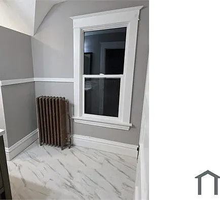 967 Saint Anthony Ave — Photo 19