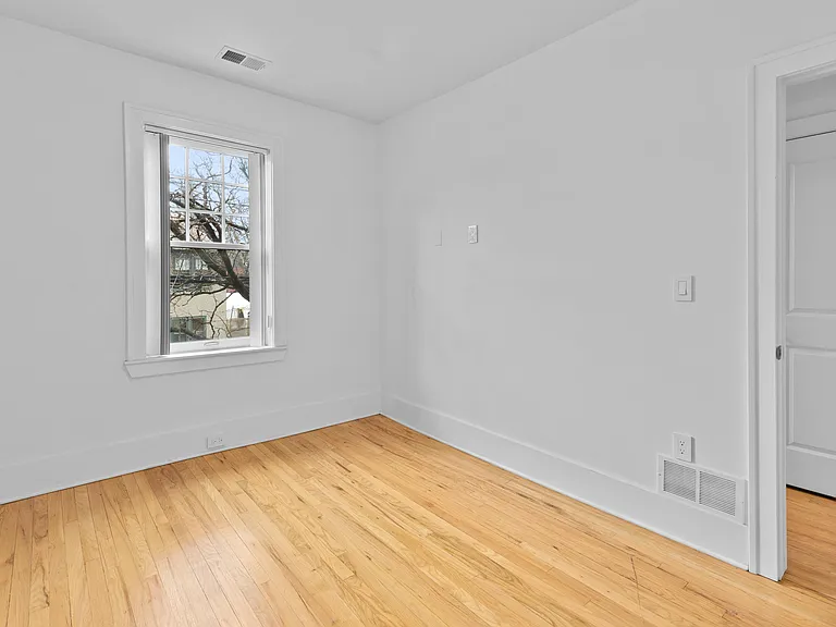1400 Van Dyke St #307 — Photo 21
