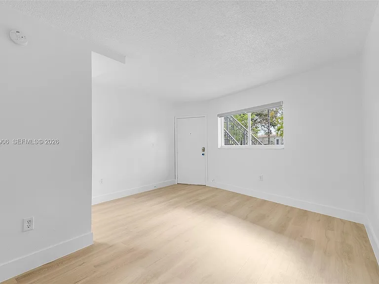 13880 NE 20th Pl #2 — Photo 11