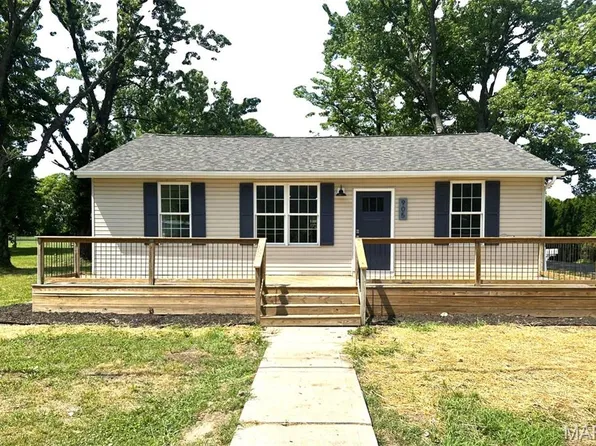905 W Hays St, Keyesport, IL 62253