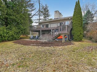 640 Sunset St, White Lake, MI 48383