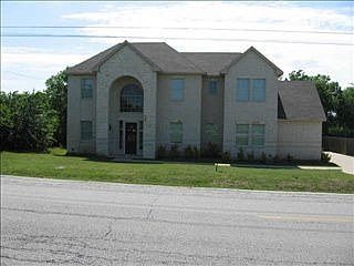 1st image of 421 Parks Dr