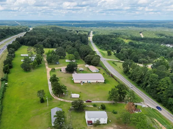 2443 Us Highway 31 Hwy N, Deatsville, AL 36022