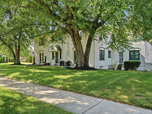 2nd image of 7 Wildwood Rd