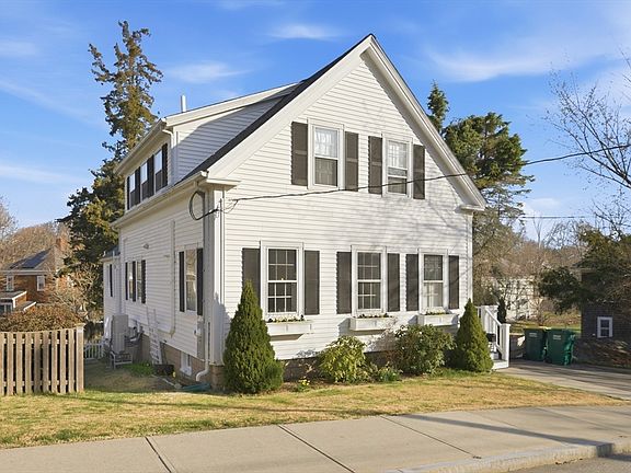 3rd image of 94 Allerton St