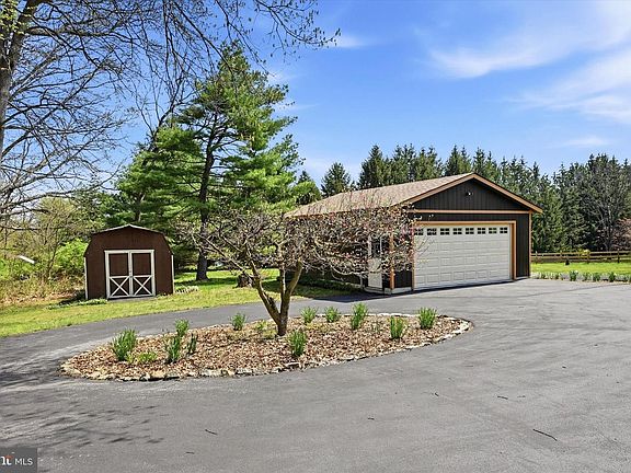 3rd image of 115 Windy Hill Rd