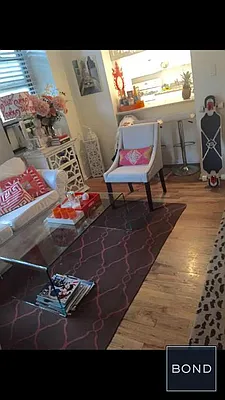 Rented by Bond New York | media 36