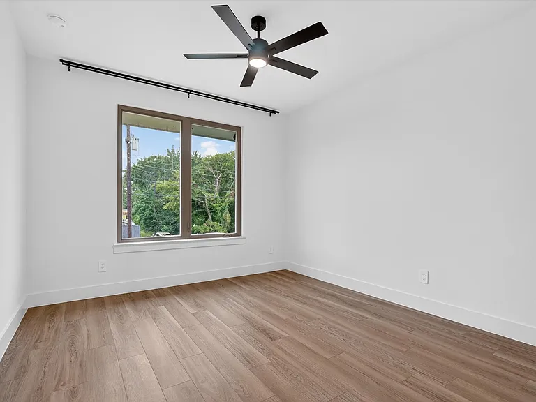 5704 Wayside Dr — Photo 20