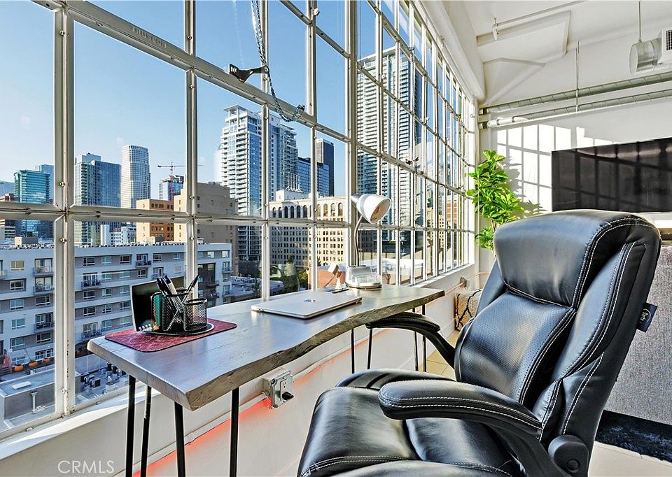 1st image of 939 S Broadway APT 813