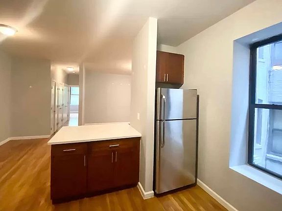 2nd image of 64 Wadsworth Ter APT 3A