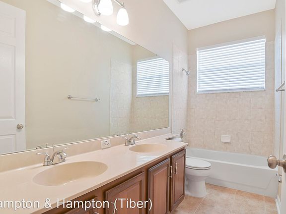 2nd image of 3005 Summer Swan Dr