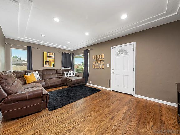 5th image of 2227 Prospect St