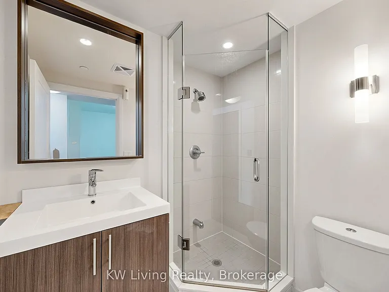 18 Graydon Hall Dr #312 — Photo 13